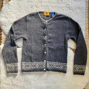 Carlyle & Kilmore 100% Virgin Wool Sweater - Small